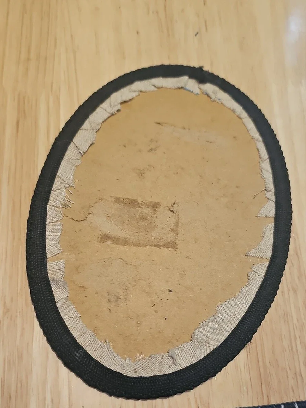 Hand-Embroidered Bird Oval Art - Picture 6 of 8